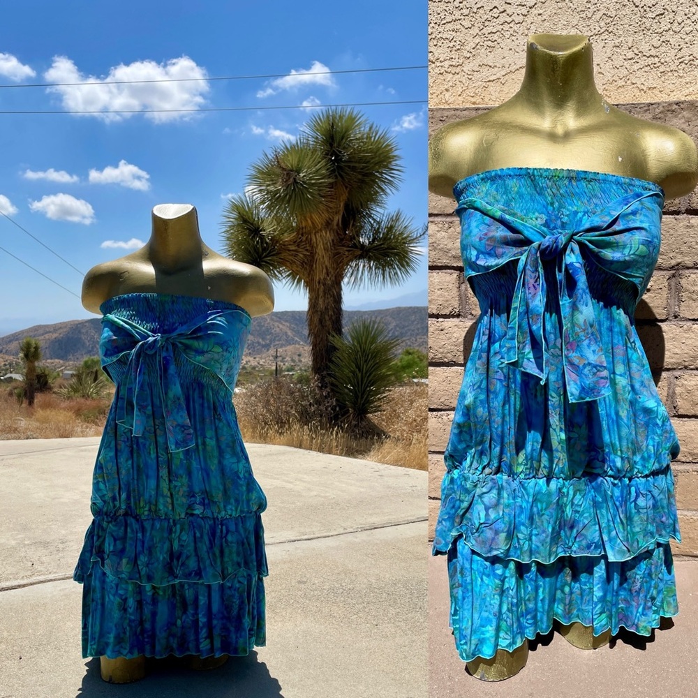 New From HAWAII Strapless Floral Batik RUFFLE DRESS Size Small - Picture 4 of 12